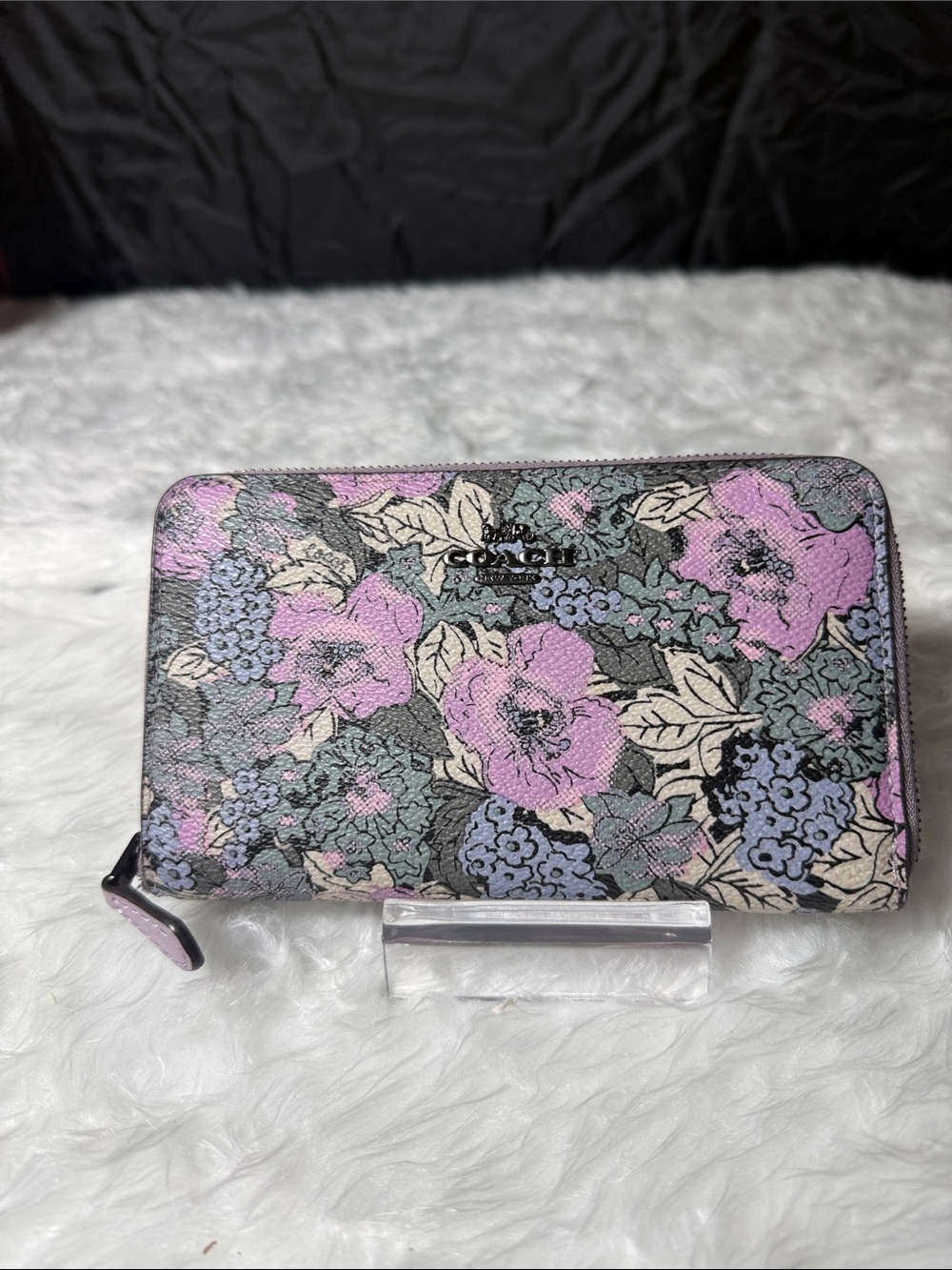 Coach Accordion Zip Wallet in Heritage Floral Print